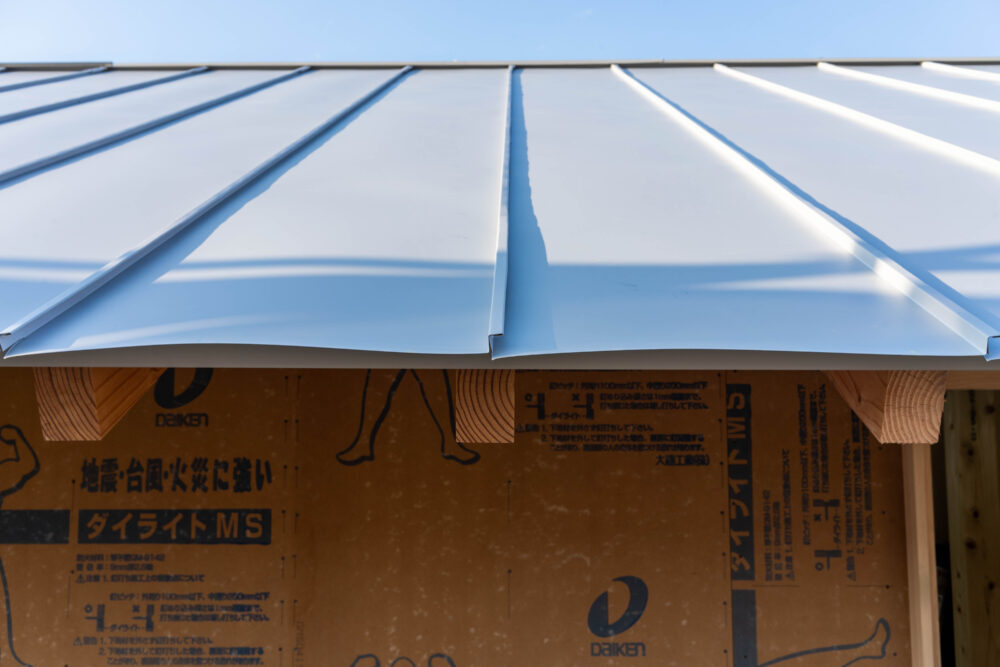 新事務所　ガルバリウム鋼板